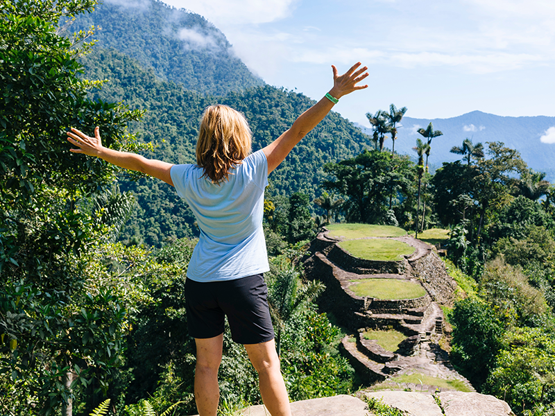 Mujer en la Sierra Nevada de Santa Marta – Colombia Travel
