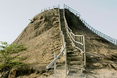 volcan_del_totumo_bolivar.jpg