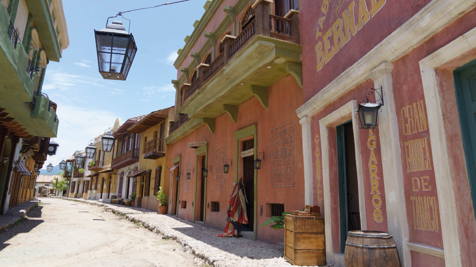 Macondo Street in Colombia, in the middle of a clear day