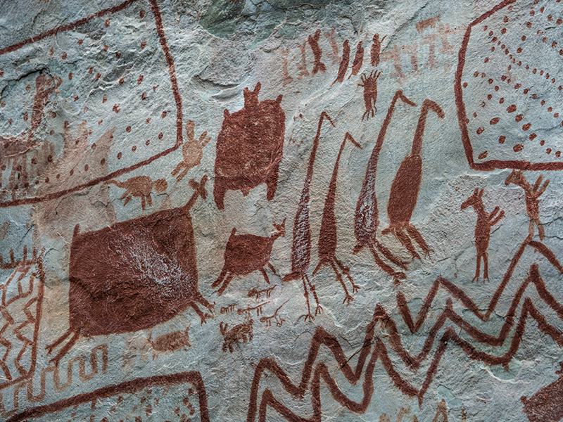 Pictogramas pintados por indígenas en Chiribiquete -Colombia Travel