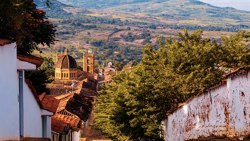 Discover the colonial streets with white walls of Barichara, a place you can go during your caving trip.