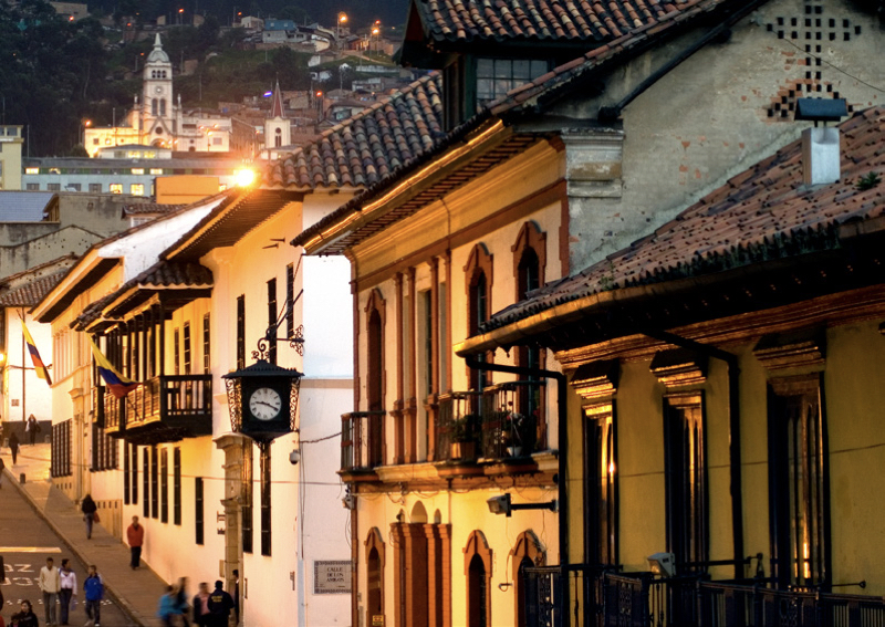 El Centro Histórico de Bogotá, este ofrece un amplia variedad de actividades para los turistas