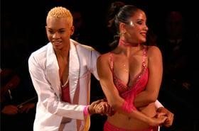 classic salsa dancing in Cali