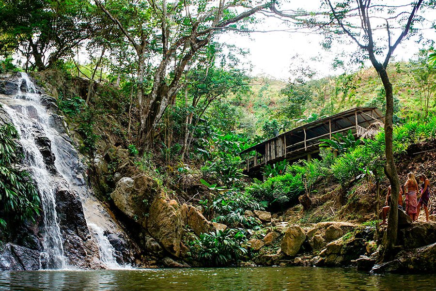 Descubra as cachoeiras de Minca e as experiências por trás do cacau colombiano neste local