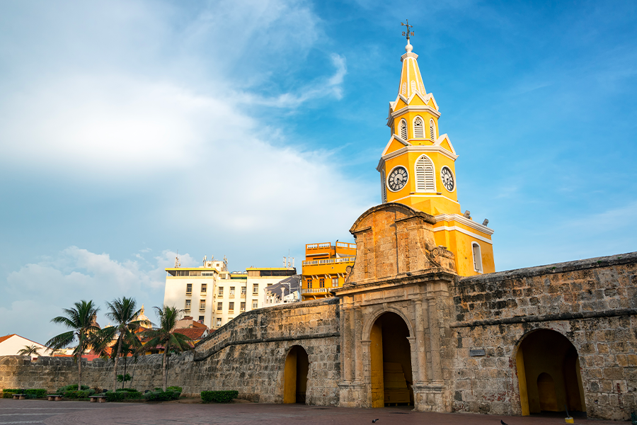 The walled city: The Clock Tower and the Walls of Cartagena