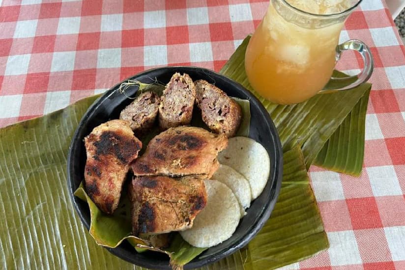 Traditions culturelles de la Colombie : asado huilense