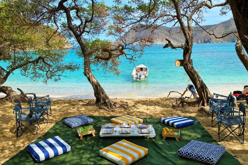 Picnic with Galavanta at a unique location in Colombia.