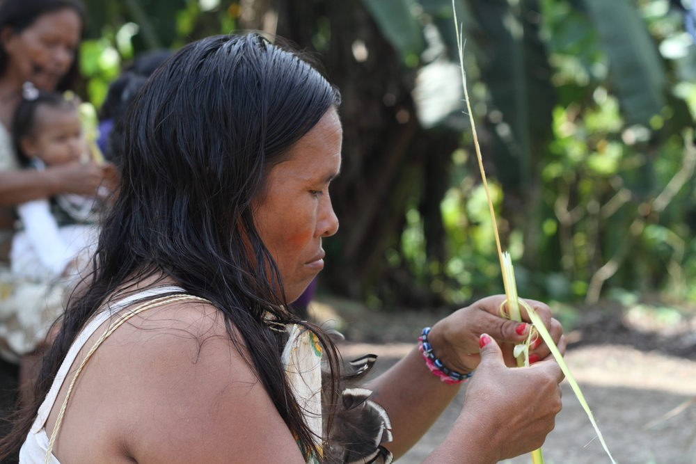 Mujer indígena en Amazonas Colombia