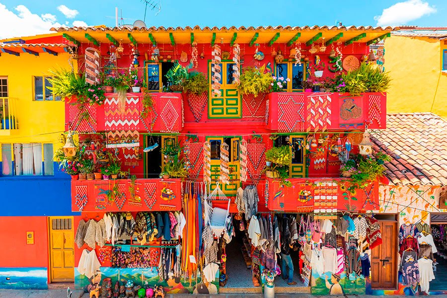 Ráquira es un pueblo que debes conocer durante tu visita al Festival de Jazz de Villa de Leyva.