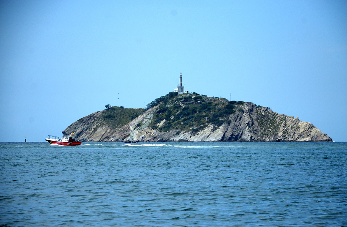 Лодки в море Santa Marta