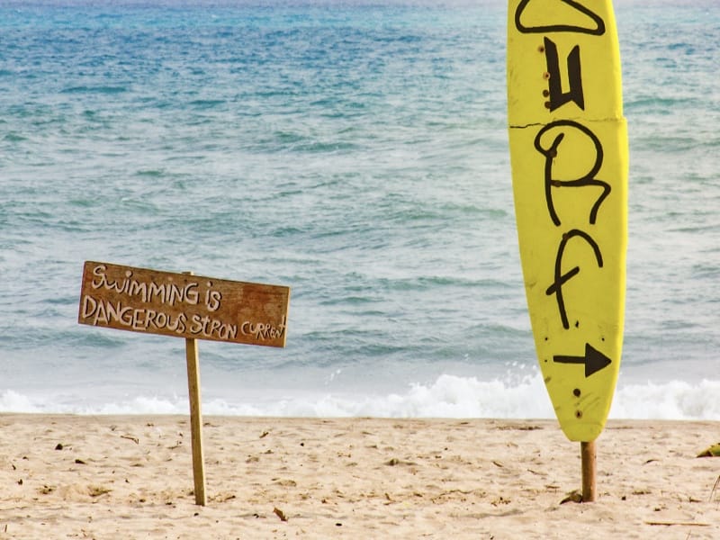 Yellow surf sign on Palomino beaches | Colombia Travel