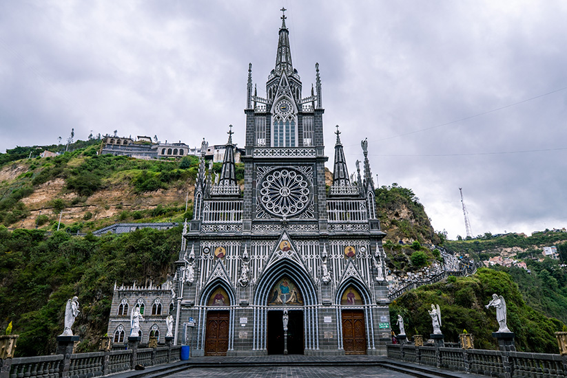 Santuario de Nuestra Señora del Rosario de Las Lajas en Ipiales, Nariño. 