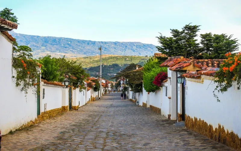 Conoce la historia de Villa de Leyva ubicada en la Región Andina