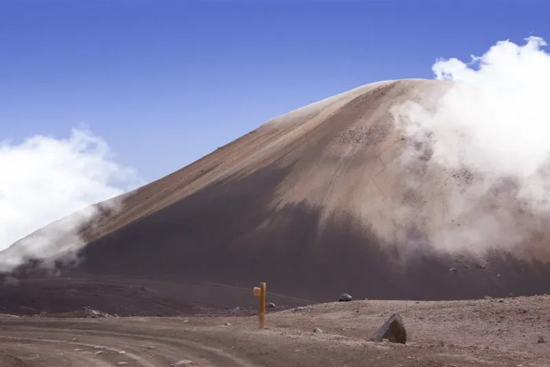 Ascension au Volcan Nevado del Ruiz dans le Parc Naturel des Nevados