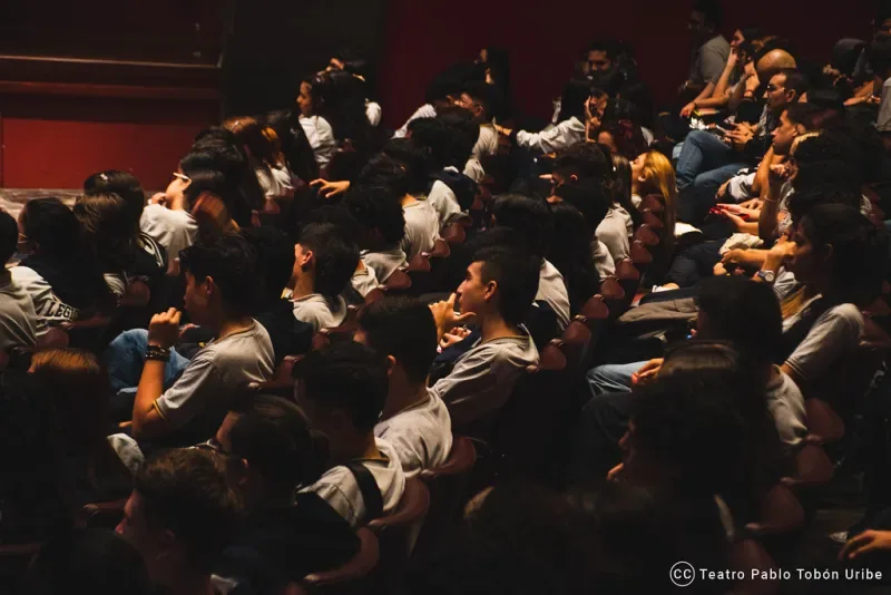 Découvrez le tourisme culturel à Medellín et visitez le théâtre Pablo Tobon Uribe