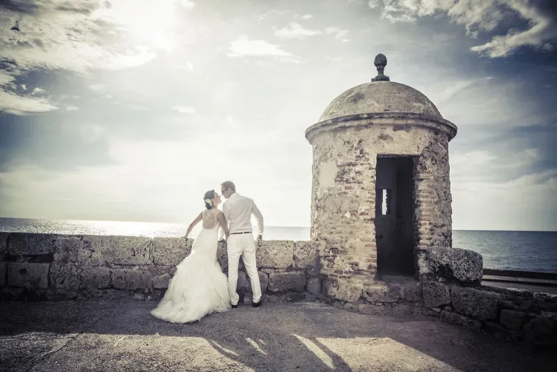 Dos parejas contraen matrimonio en las murallas de Cartagena - Eventos en Colombia