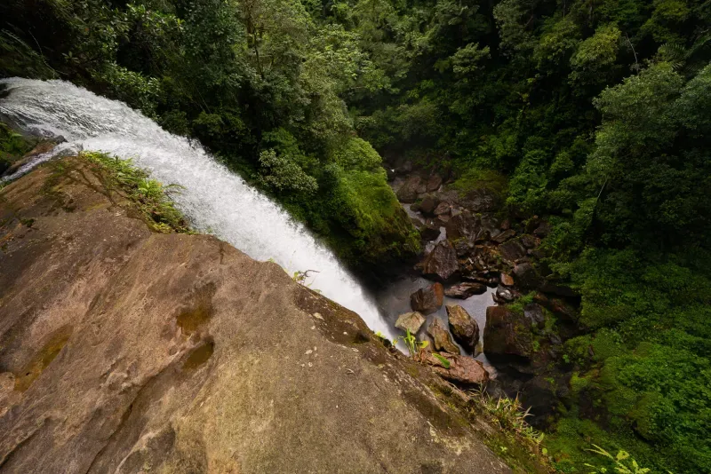 Báñate en las cascadas de Mocoa