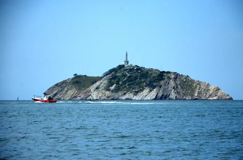 Speedboats in Santa Marta sea