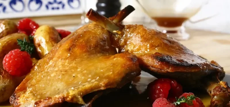 Disfruta de un pato ahumado confitado mientras visitas Colombia
