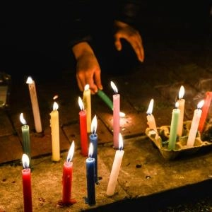 Descubre la noche del fuego que se celebra en Salamina, Caldas